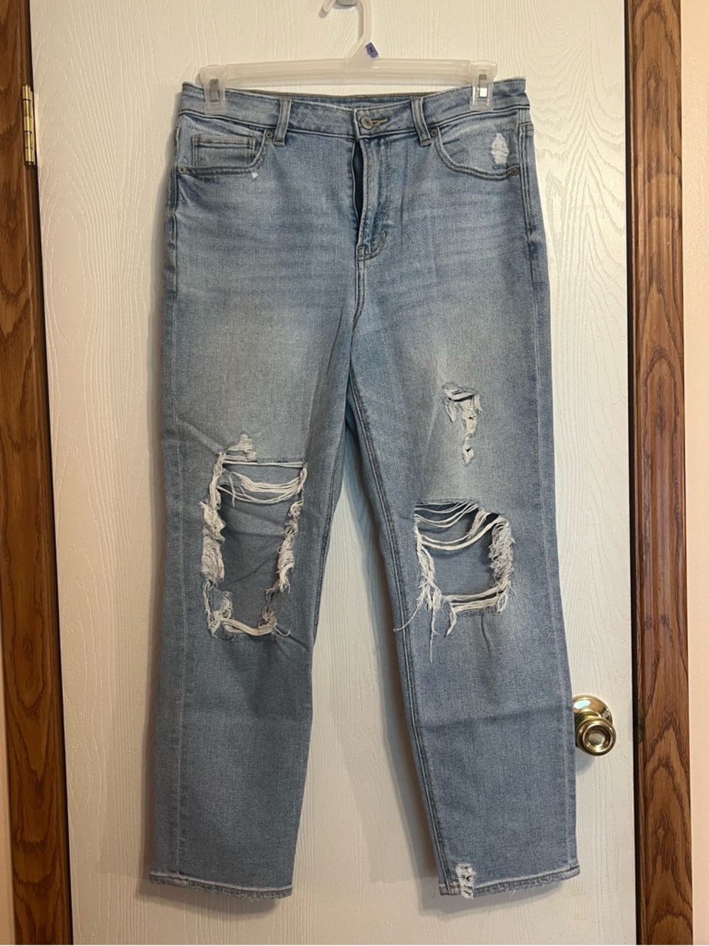 AE Mom Jeans